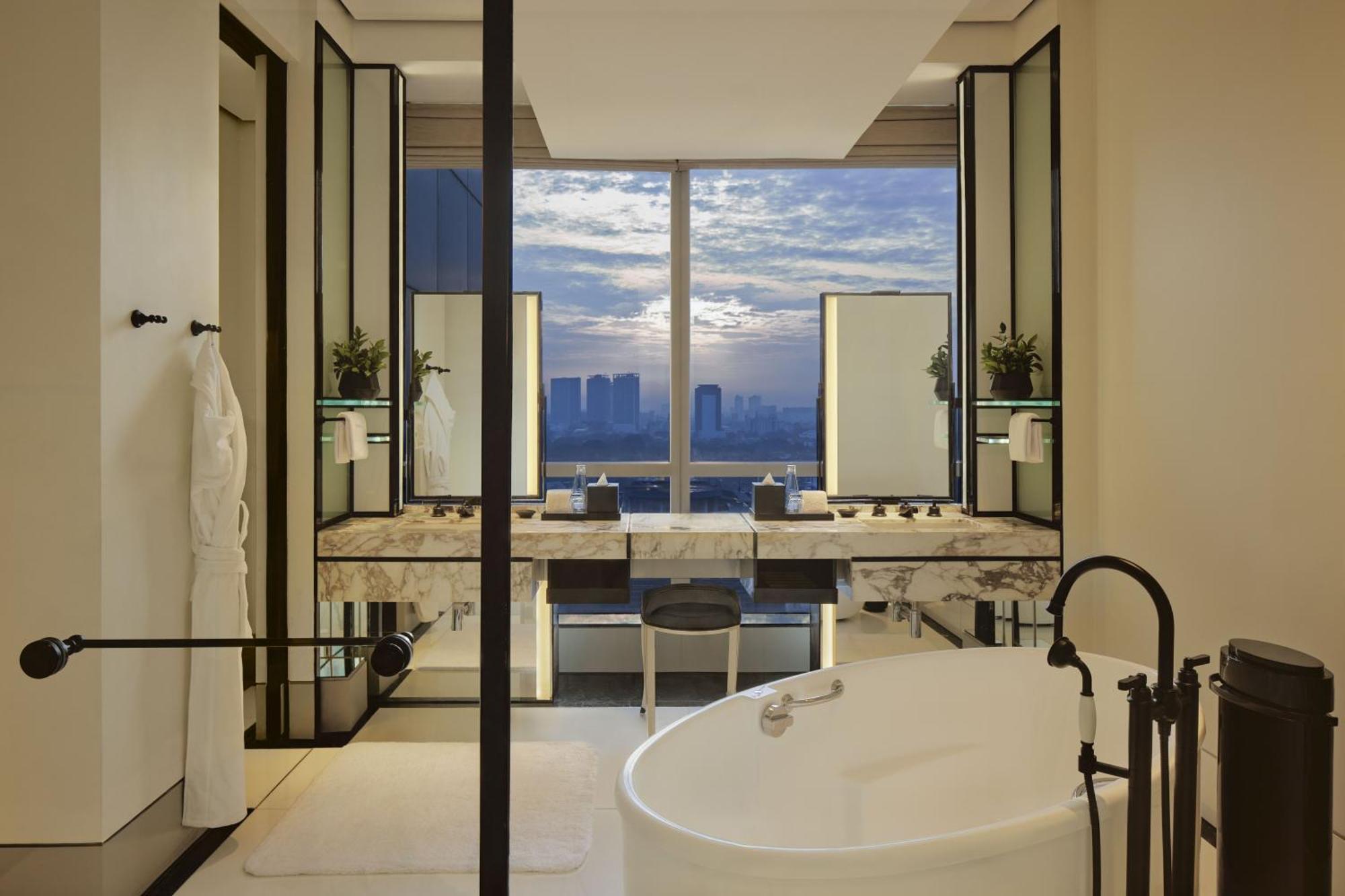 Keraton At The Plaza, Part Of The Unbound Collection By Hyatt Hotel จาการ์ตา ภายนอก รูปภาพ