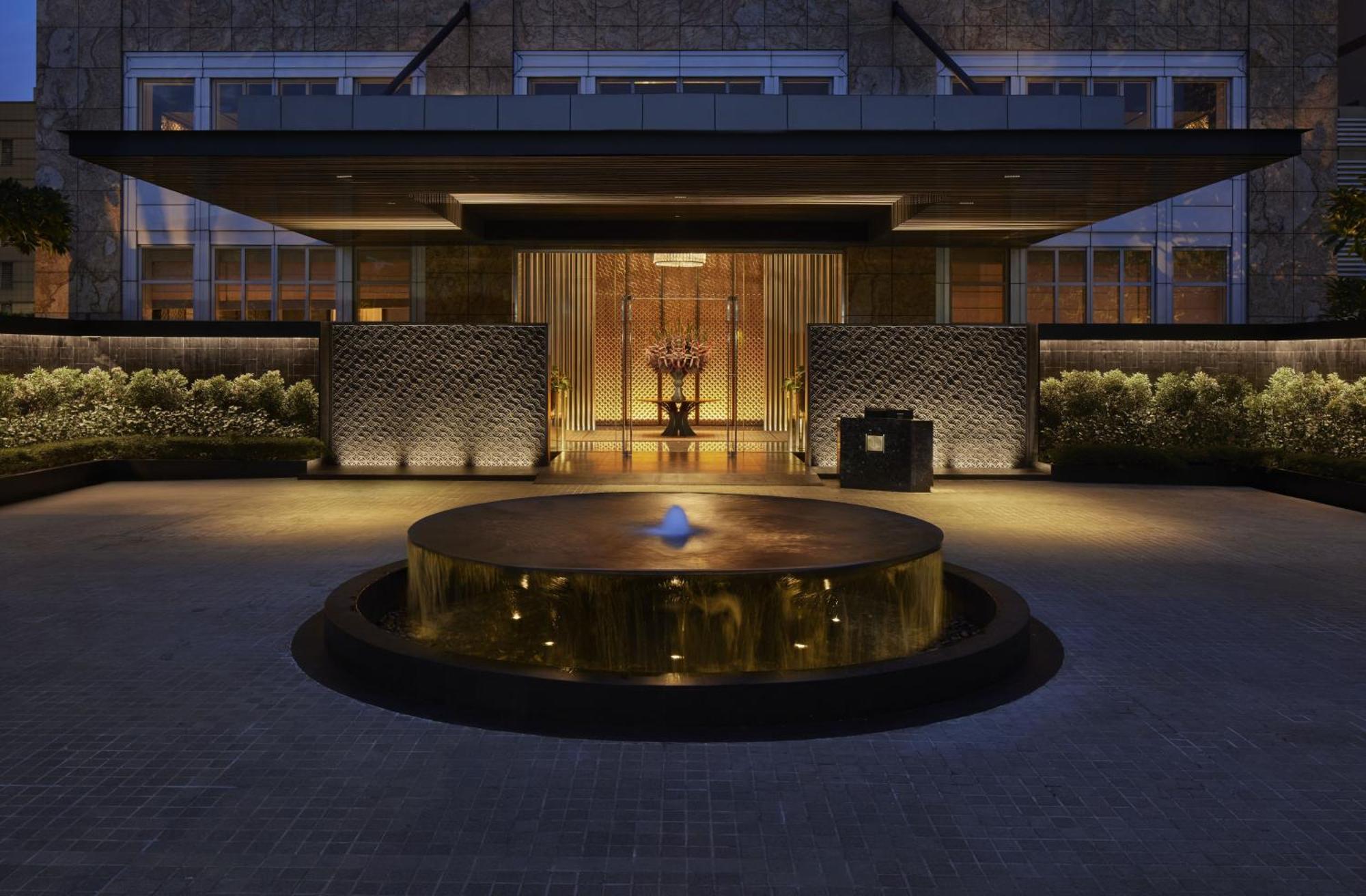 Keraton At The Plaza, Part Of The Unbound Collection By Hyatt Hotel จาการ์ตา ภายนอก รูปภาพ